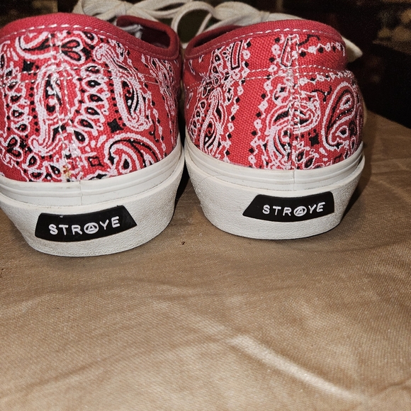 Straye GOWER Low Top Sneakers RED RAG Size men's US 13 - Picture 3 of 8